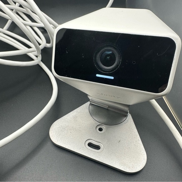 2 Xfinity Home Security Cameras – Indoor/Outdoor, Live Talk, Used - Picture 4 of 8